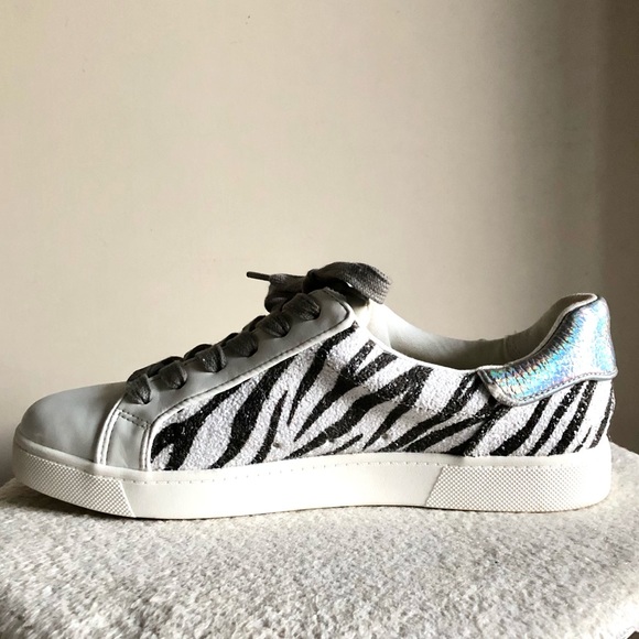 Sam Edelman Circus Devin Zebra Accent Lace Up Sneaker Tennis Shoe size 8 - Picture 2 of 16